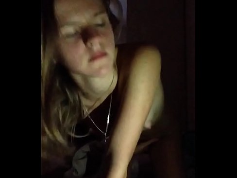 ❤️ Dievča masturbuje a vyvrcholí Sex video na nás